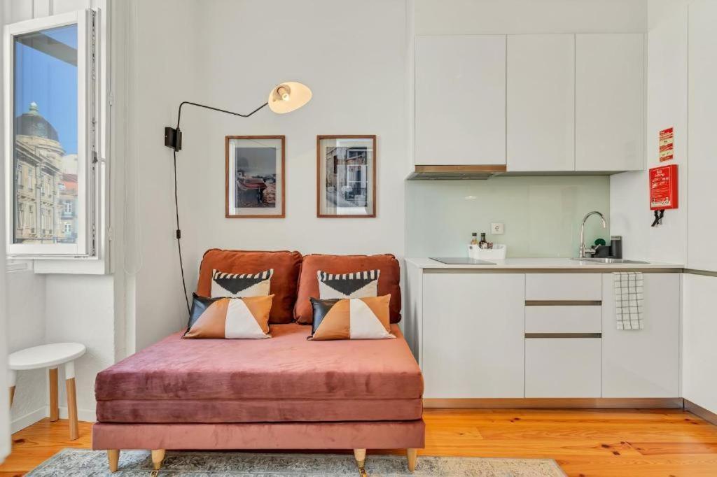 Host Wise - Lovely Shinny Flats With Balcony - Clerigos Appartement Oporto