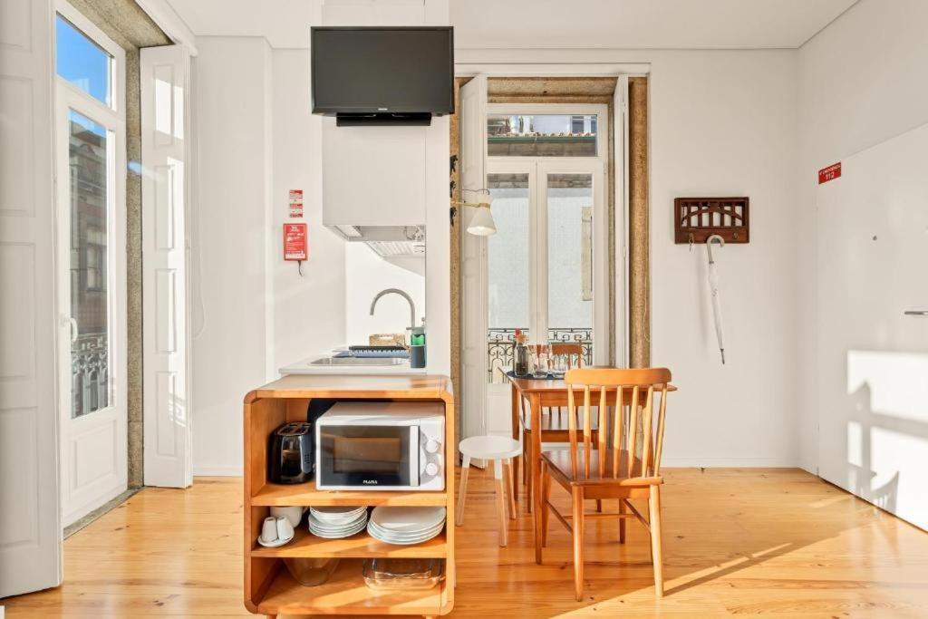 Appartement Host Wise - Lovely Shinny Flats With Balcony - Clerigos